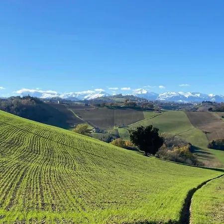 In Near Apennines Trails, Cleaning Included Esanatoglia