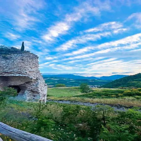 Casa vacanze In Near Apennines Trails, Cleaning Included Esanatoglia